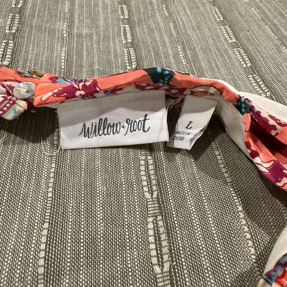 🛑SOLD Willow and Root Satin Multicolor Halter Crop Top - Picture 8 of 11